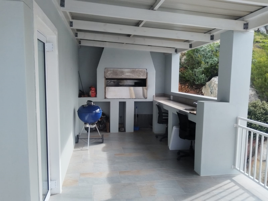 To Let 4 Bedroom Property for Rent in Glencairn Western Cape